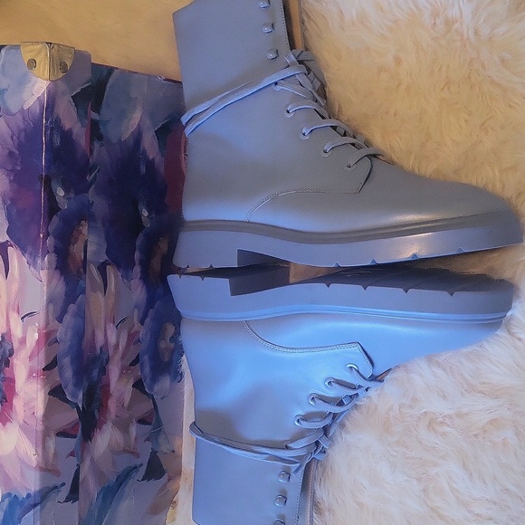 STUART WEITZMAN MCKENZEE BLUE LETHER  LACE-UP  ANKLE COMBAT BOOTS WOMANS SIZE 7B - Picture 8 of 11